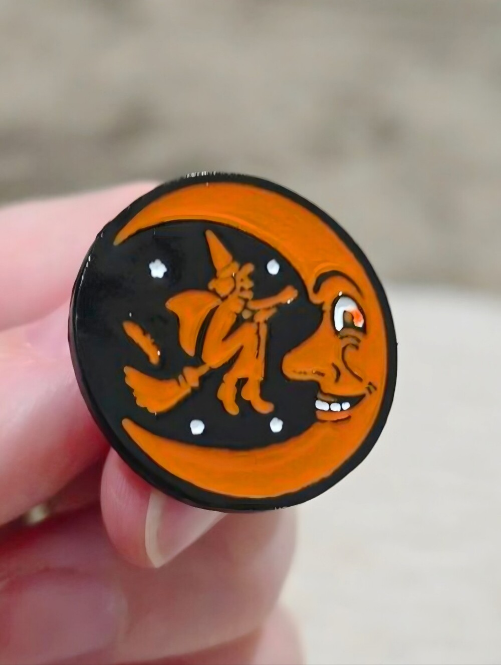 Retro Halloween Witch Moon Spooky Crescent Flying Broom Brooch Enamel Pin OS NWT